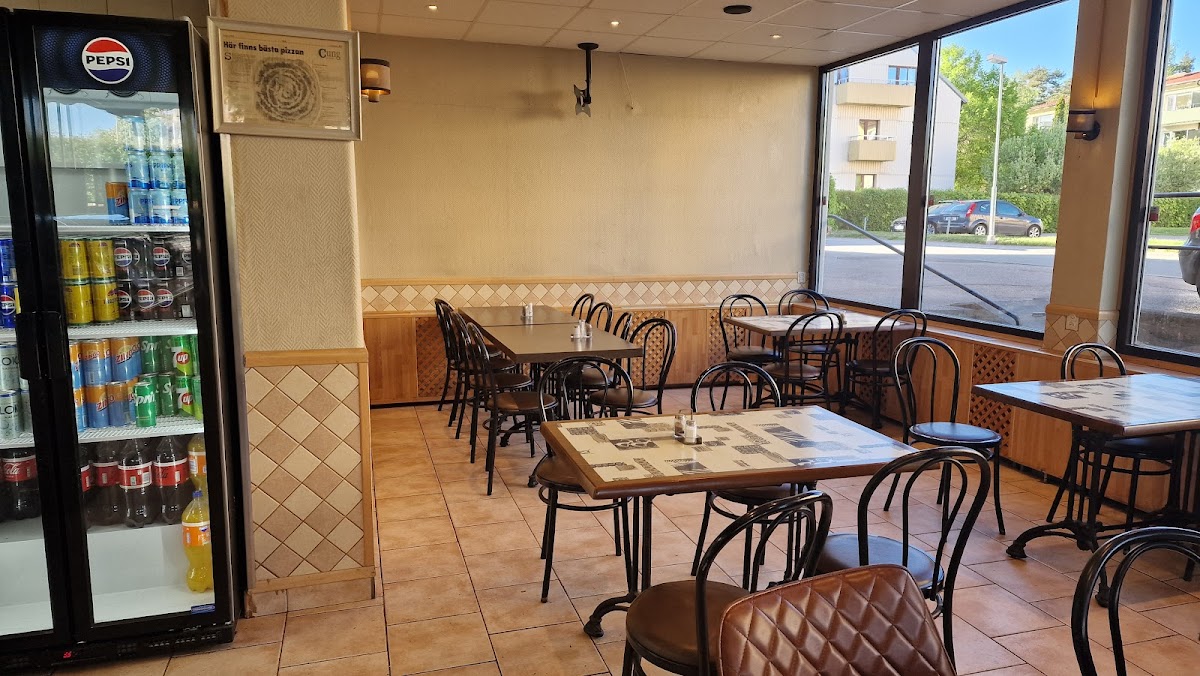 Pizzeria Monte Carlo-4